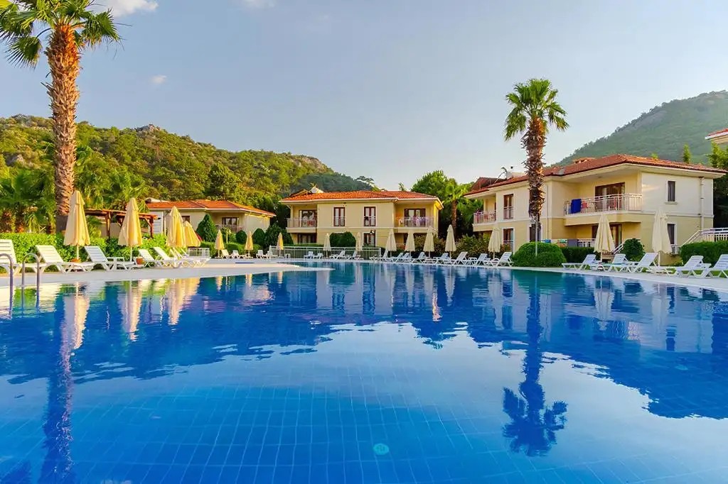 THE ONE CLUB HOTEL (EX. ALINN CLUB HOTEL)