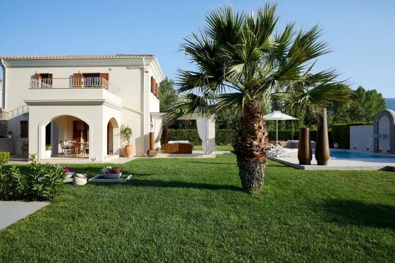 VILLA DAPHNE