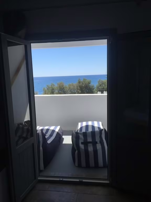 BLUE DIAMOND BAY