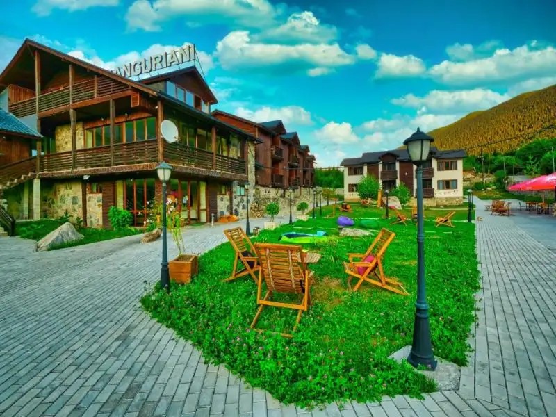 BANGURIANI HOTEL