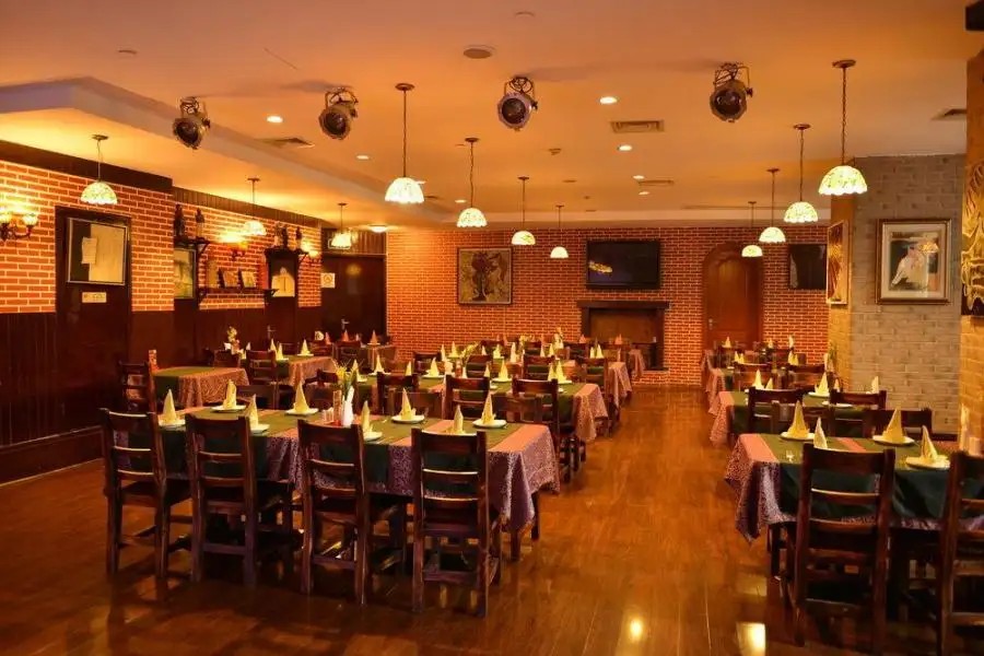 THE BUND HOTEL