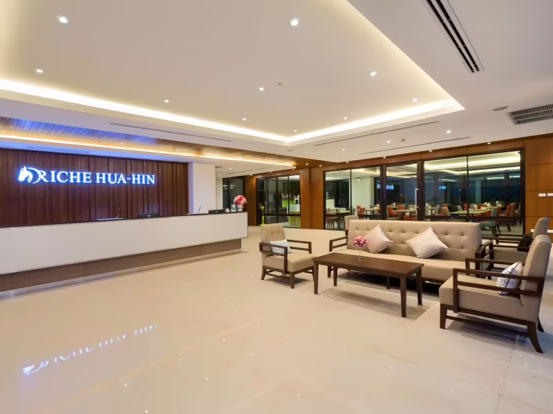 RICHE HUA HIN