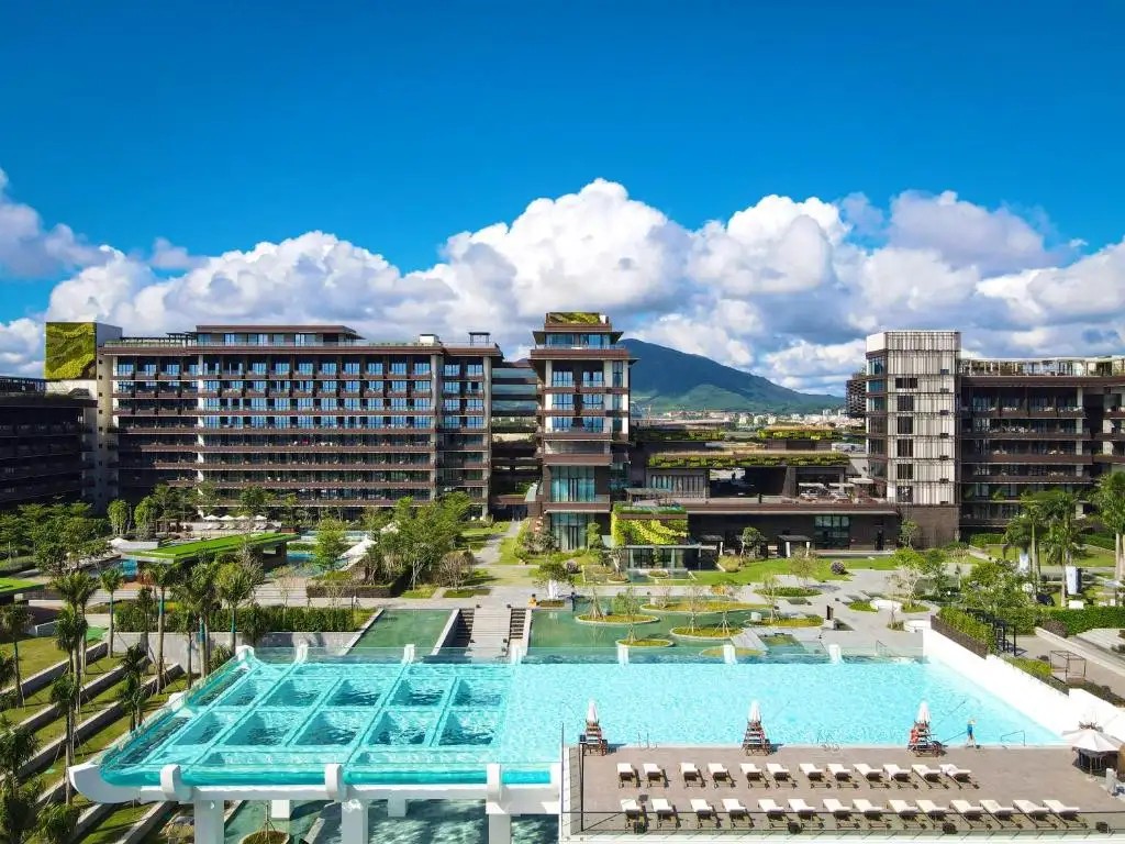 1 HOTEL HAITANG BAY