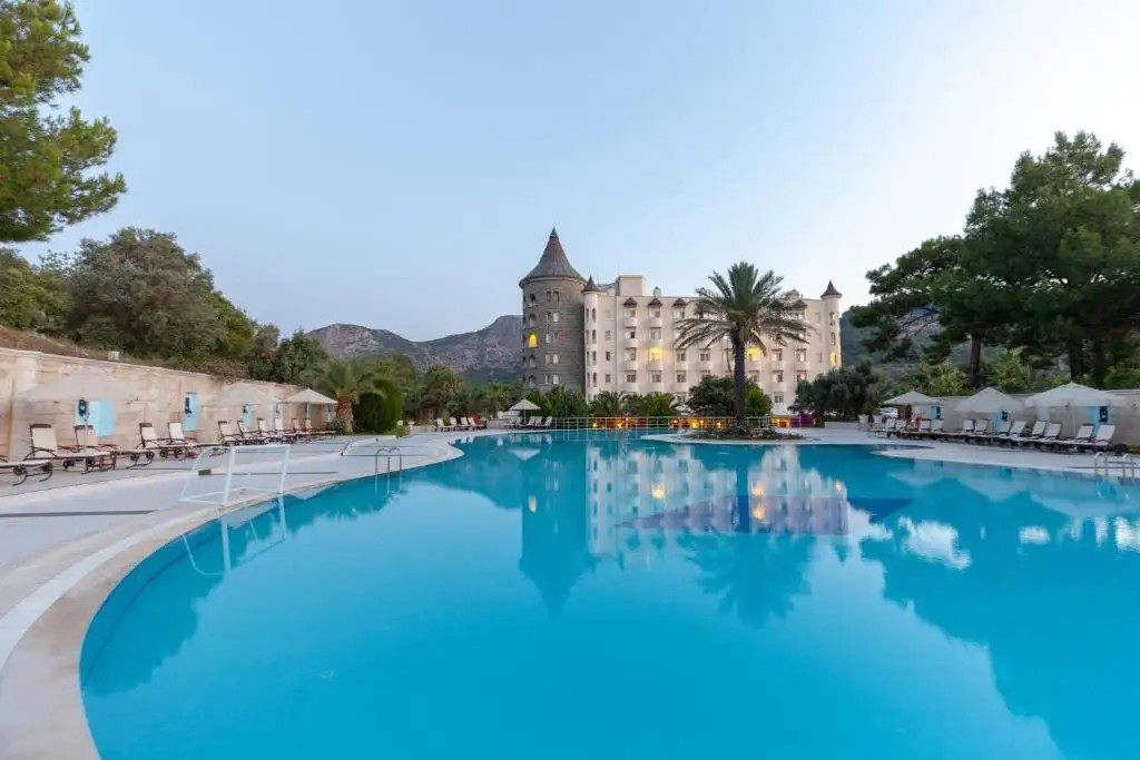 X LIFE HOTEL (EX. OTIUM SENSES X LIFE HOTELS)