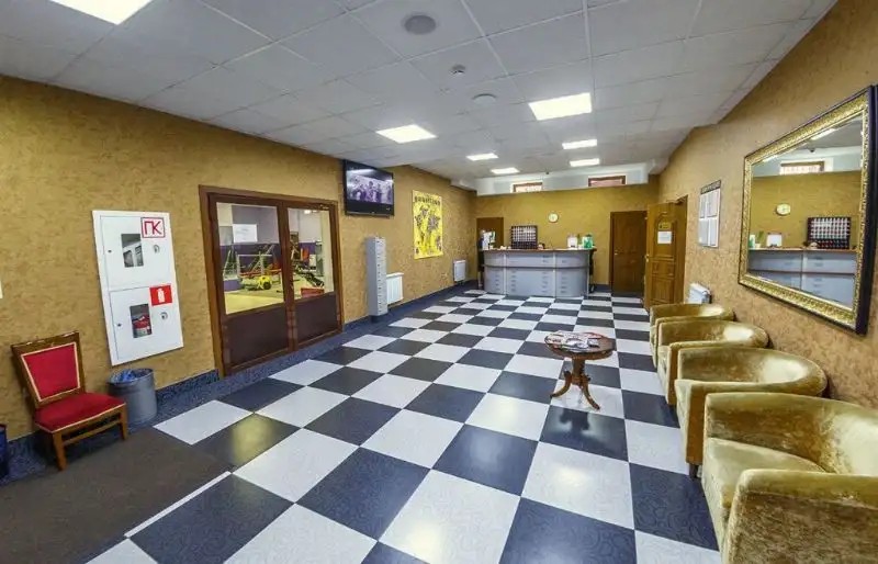 AVSHAR HOTEL