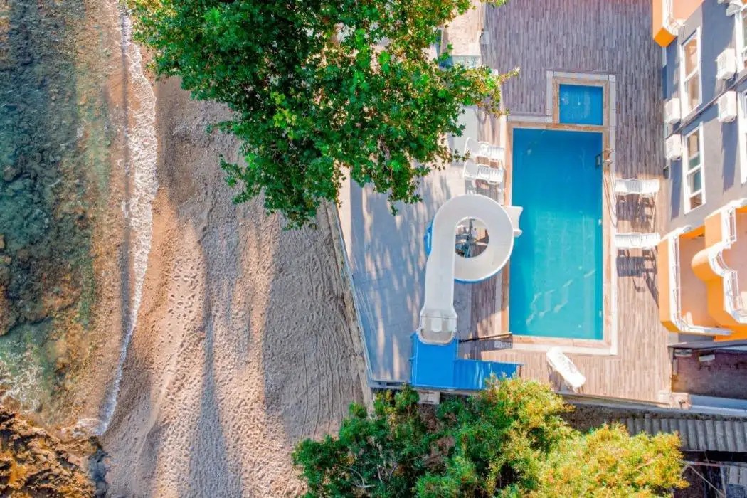 SCENIC APARTMENT (EX. BAHAMA FAMILY BEACH)