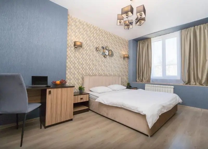 UHOTEL (Ю ОТЕЛЬ)