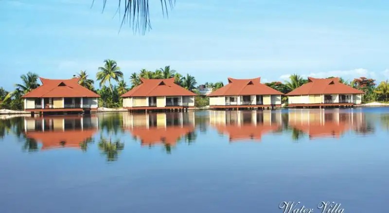 LAKE PALACE