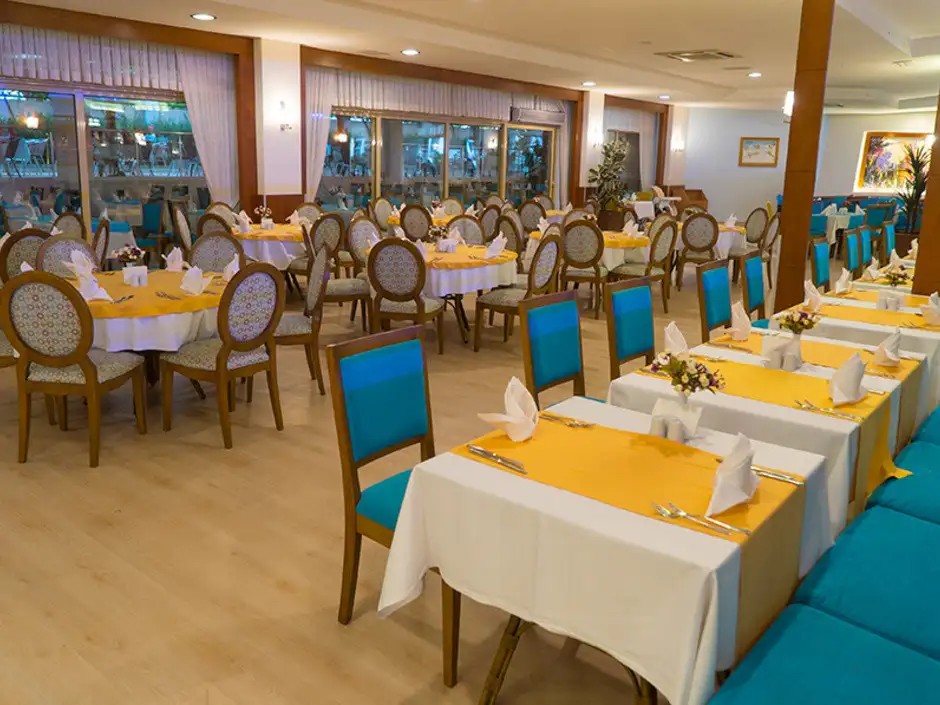 SIDE BREEZE HOTEL (MONACHUS PARK)