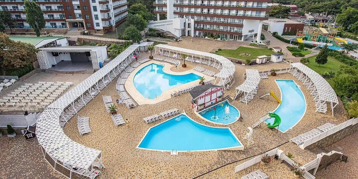 ALEAN FAMILY BIARRITZ