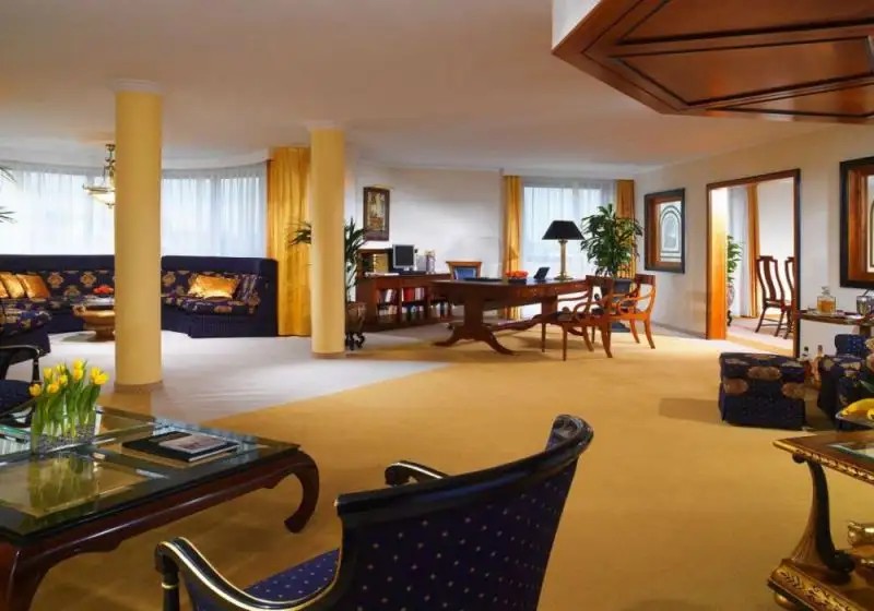 KEMPINSKI HOTEL CORVINUS BUDAPEST