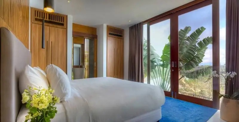 SELONG SELO RESORT & RESIDENCES - THREE BEDROOM VILLA