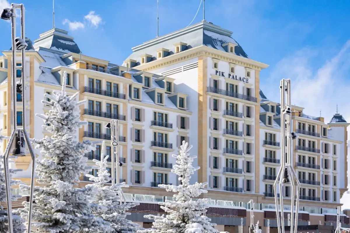 PIK PALACE