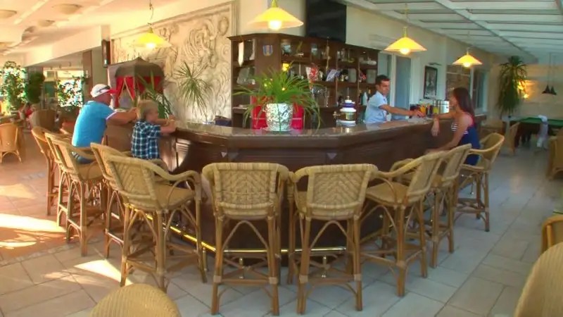 ANTIK BUTIK (EX. ANTIK HOTEL & GARDEN) 