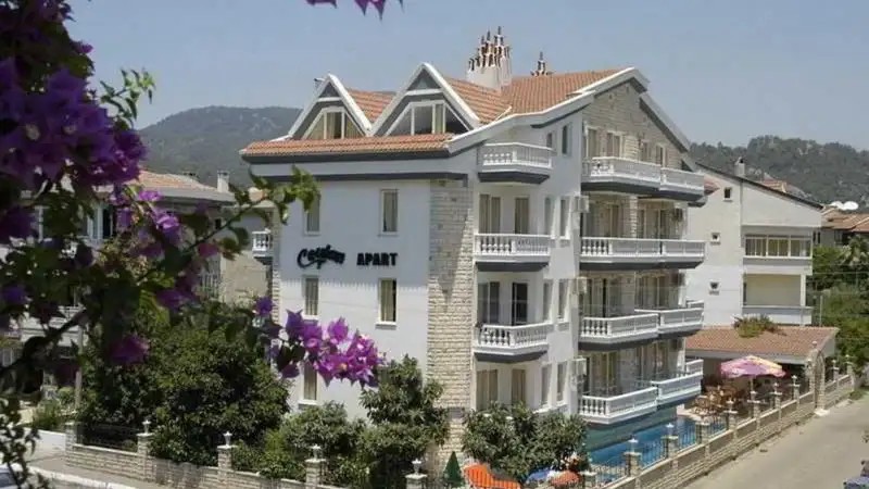 CLUB CEYLAN APART HOTEL