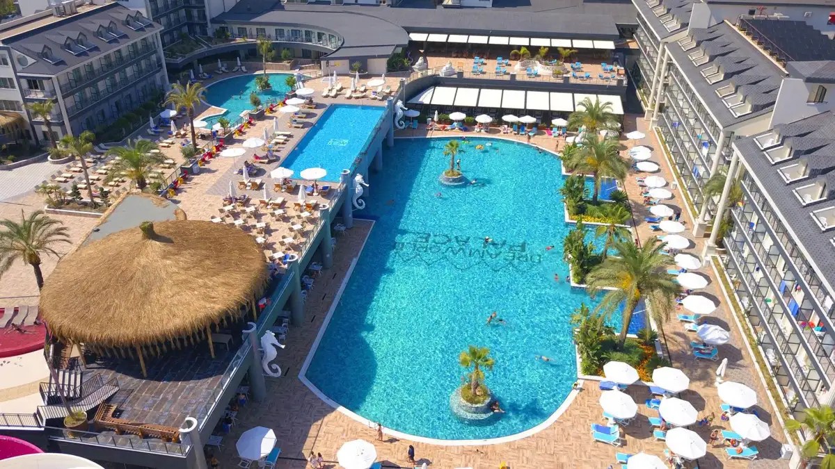 DREAM WORLD PALACE (EX. CRYSTAL SUNHILL RESORT & SPA)