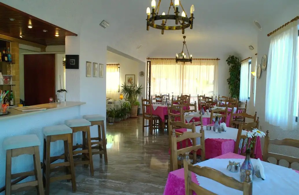 ALTIS HOTEL