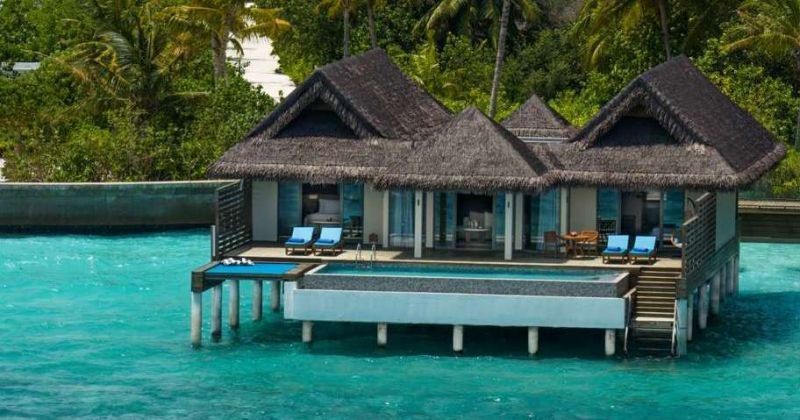 2 bedroom family suite with private pool