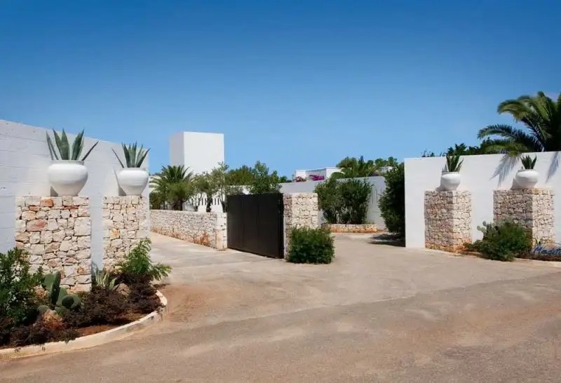 MEDITUR VILLAGE