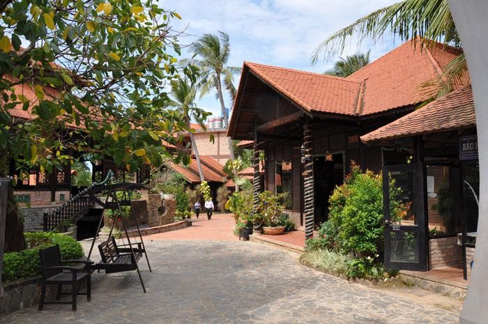 CHARM RESORT