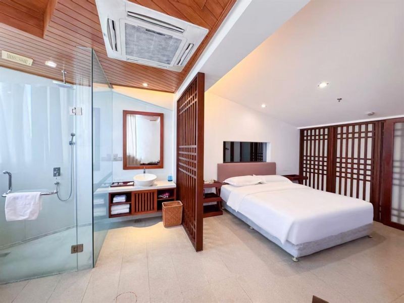 dulex luxury ocean view family suite 2 king 2 single