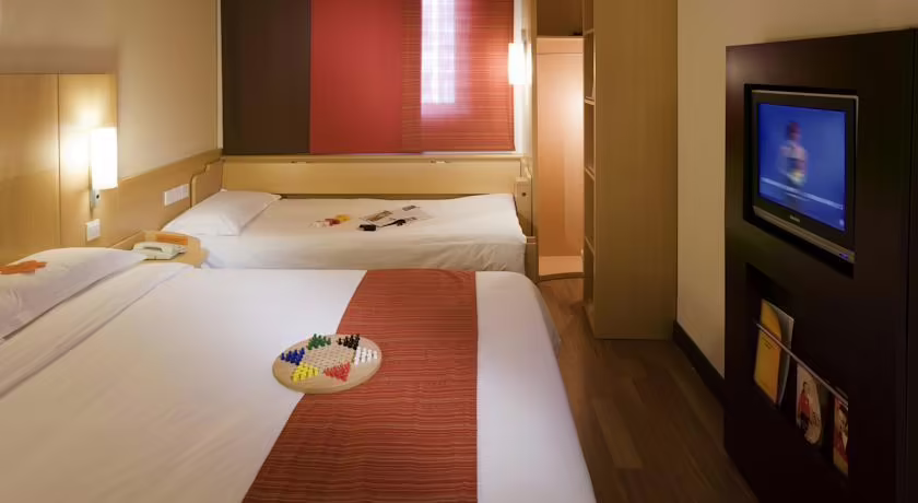 IBIS SANYUAN