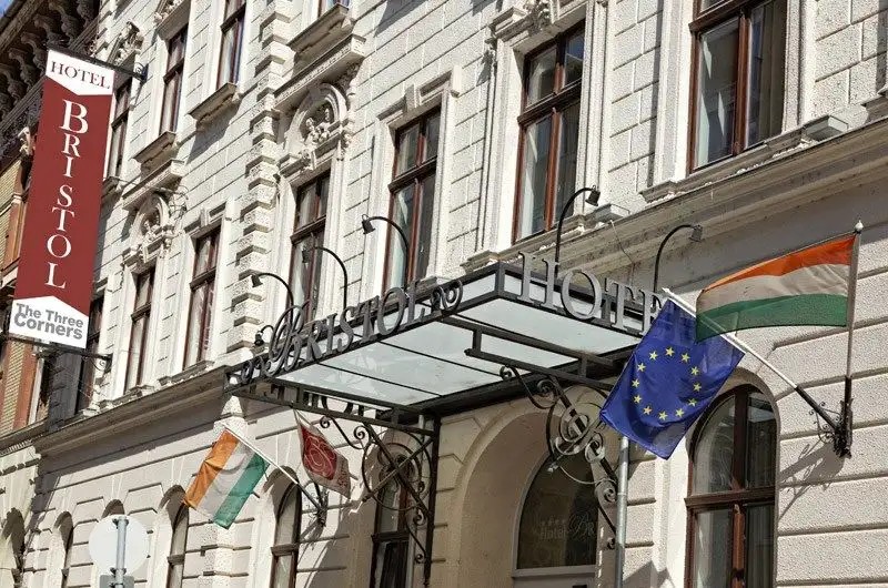 THE THREE CORNERS HOTEL BRISTOL