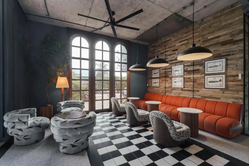 SUGAR MARINA EXPRESS AVIATOR PHUKET AIRPORT