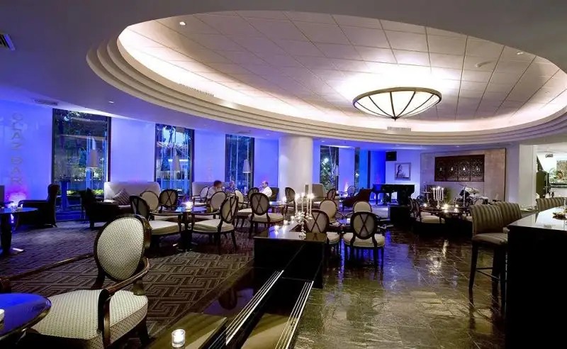 THE ATHENEE HOTEL (EX. PLAZA ATHENEE BANGKOK, A ROYAL MERIDIEN)