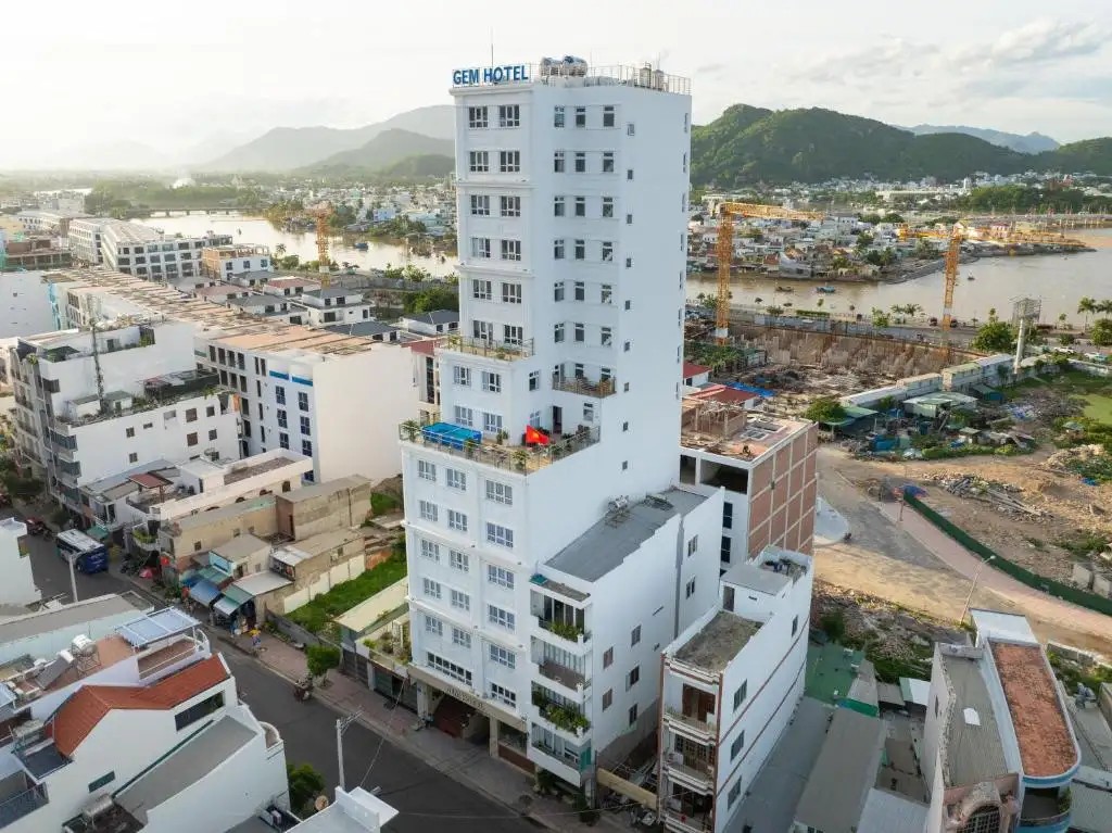 GEM HOTEL (EX. DUNG THANH HOTEL)
