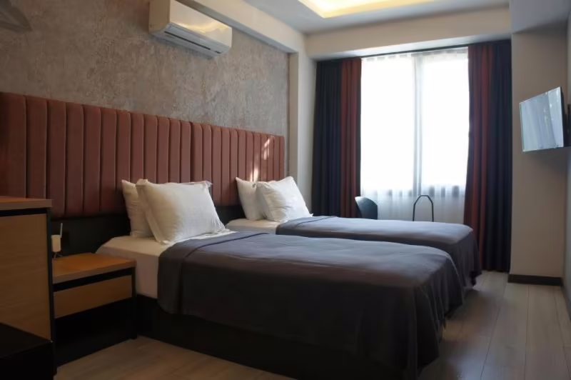WOYNPOINT HOTEL