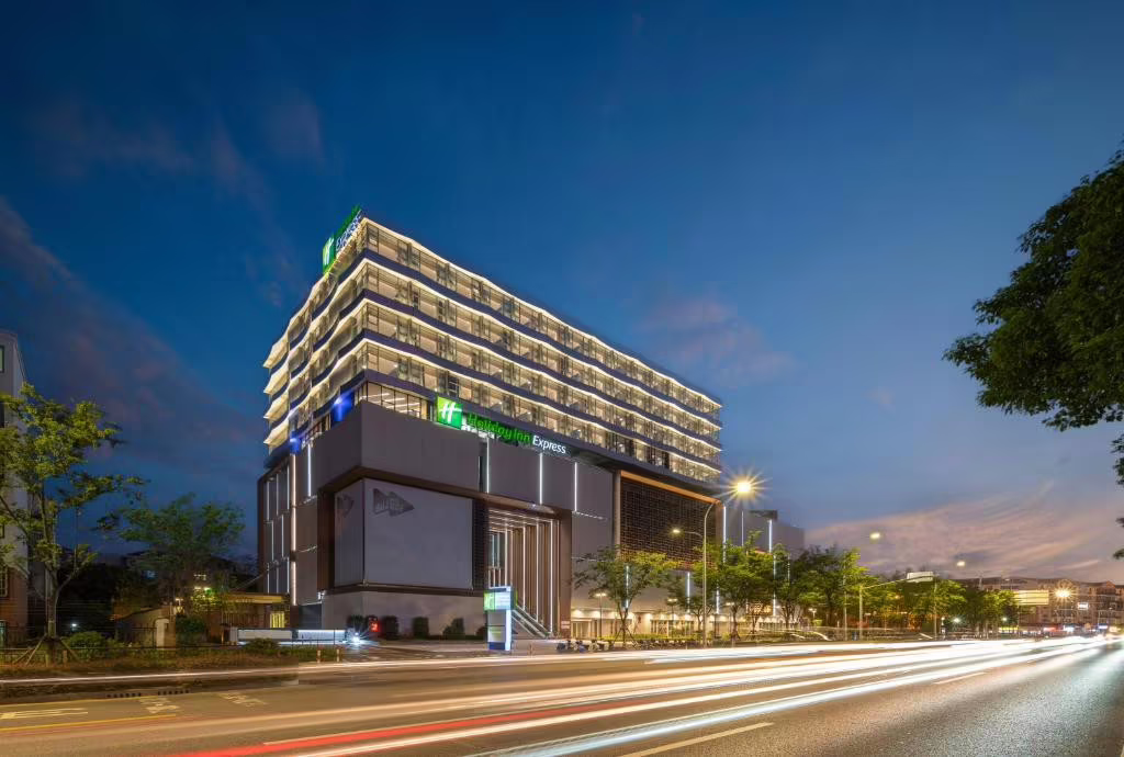 HOLIDAY INN EXPRESS SHANGHAI QINGPU NEW CITY