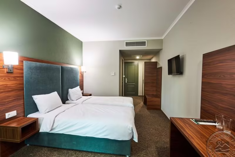 GREEN TOWER HOTEL