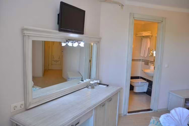 LIFE ELITE HOTEL