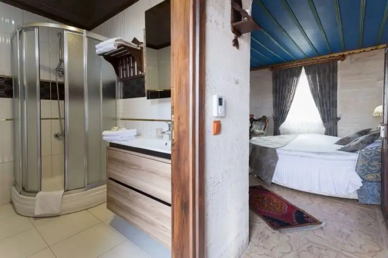 HERMES CAVE HOTEL