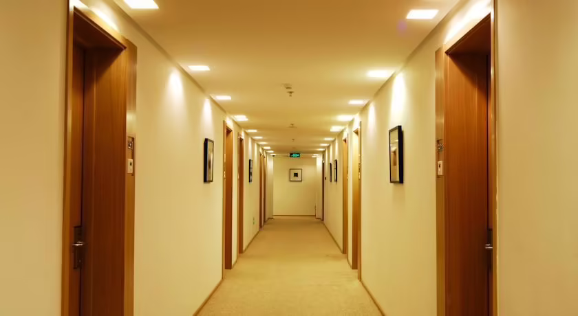 TRAVEL INN HUA QIAO