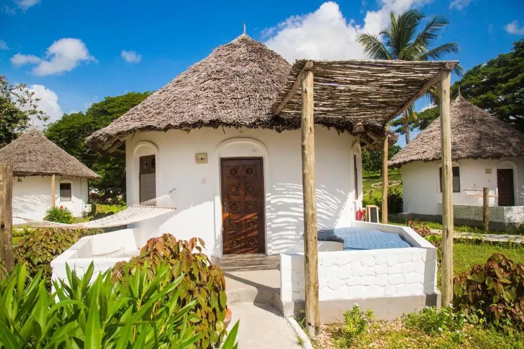 ANTONIO BEACH TREE HOUSE HOTEL & SPA (EX. MAARS RESORT)