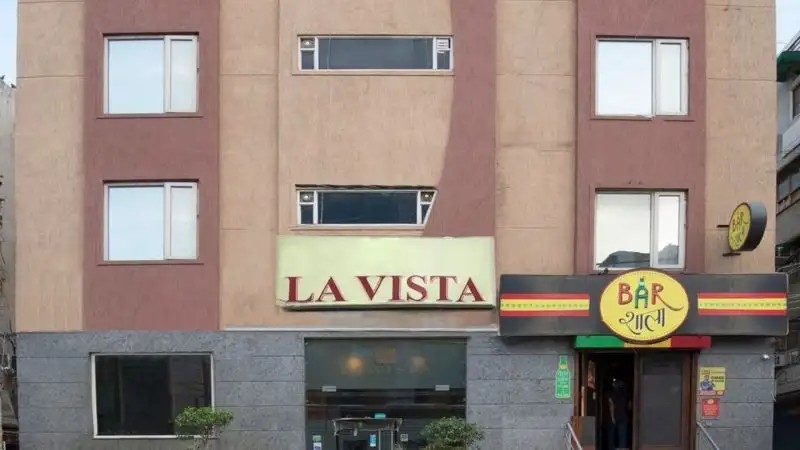 LA VISTA HOTEL