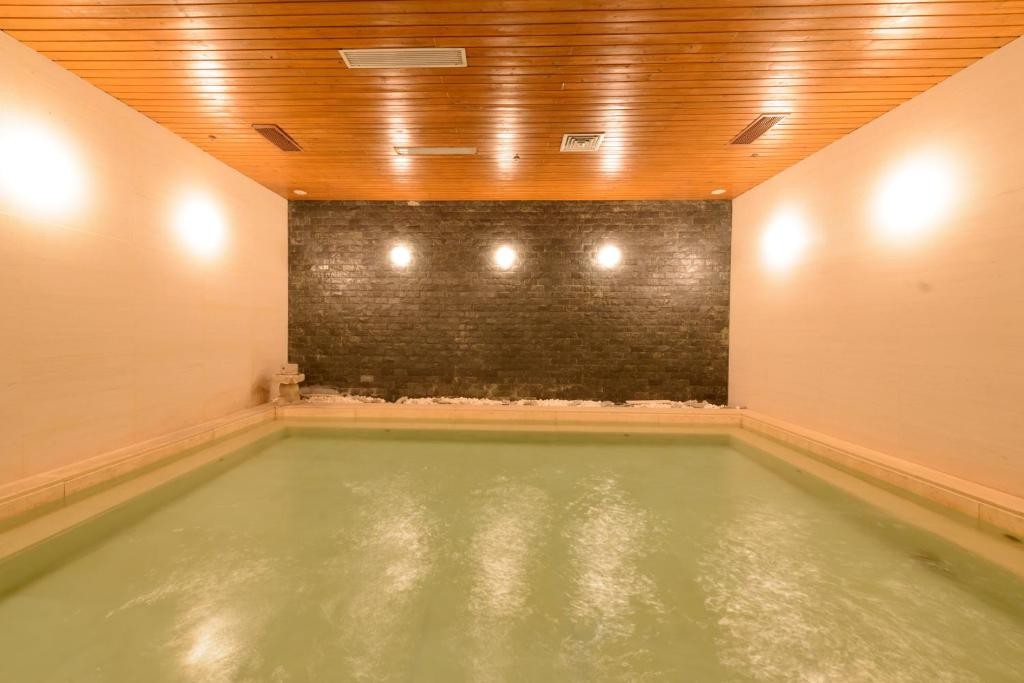 YUWA APARTMENT & HOTEL