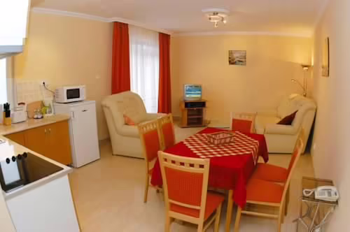 AQUA BLUE HOTEL (EX. FAMILY CLUBHOTEL)