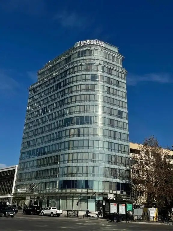 PARKSIDE HOTEL & APARTMENTS