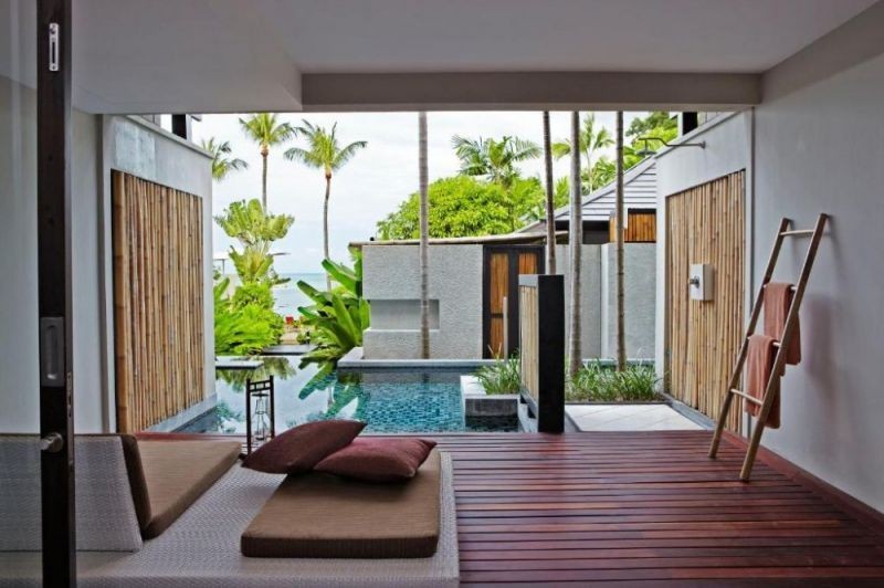 sareeraya suite pool access