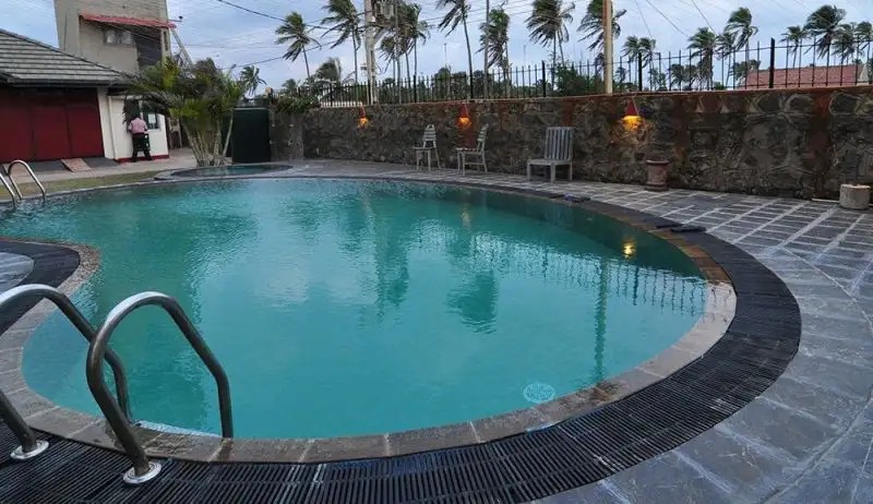 C&I BEACH HOTEL
