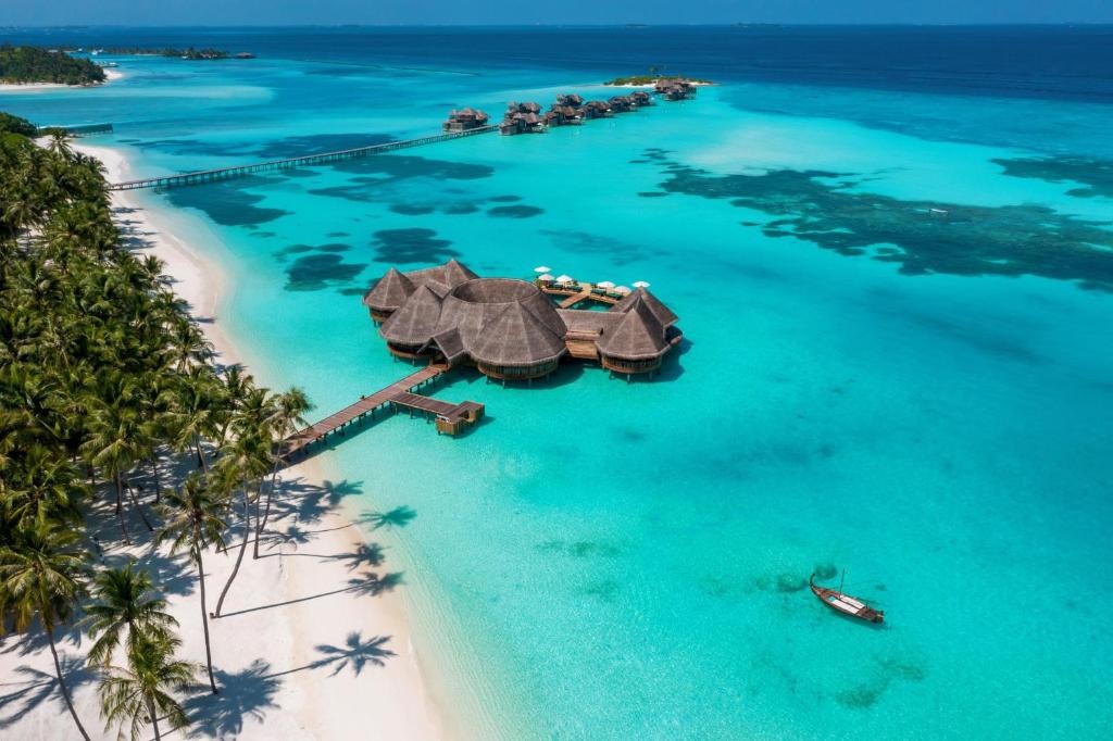 GILI LANKANFUSHI