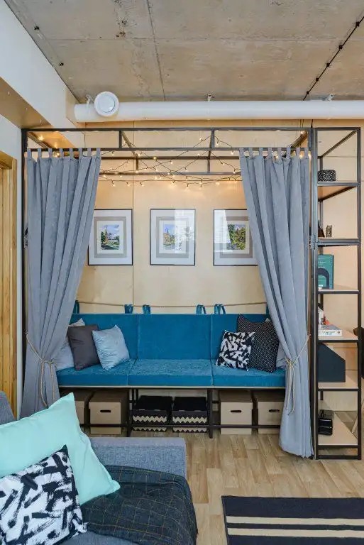 SKY LOUNGE GUESTHOUSE