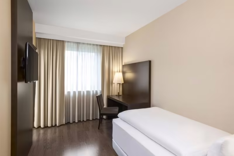 NH DUSSELDORF KONIGSALLEE (EX. NH DUESSELDORF CITY CENTER)