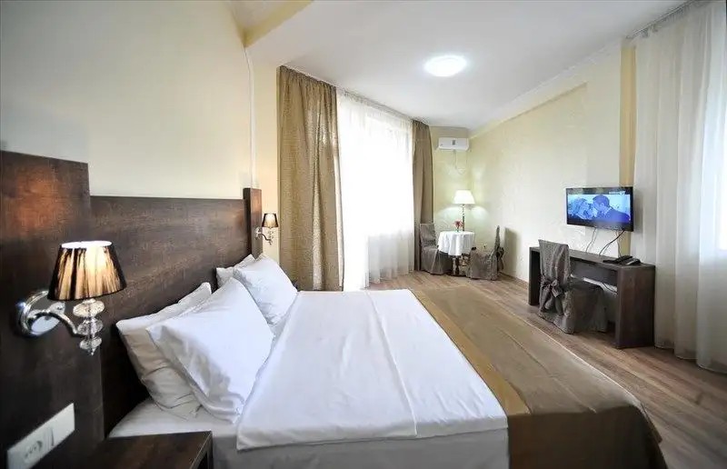 RK HOTEL