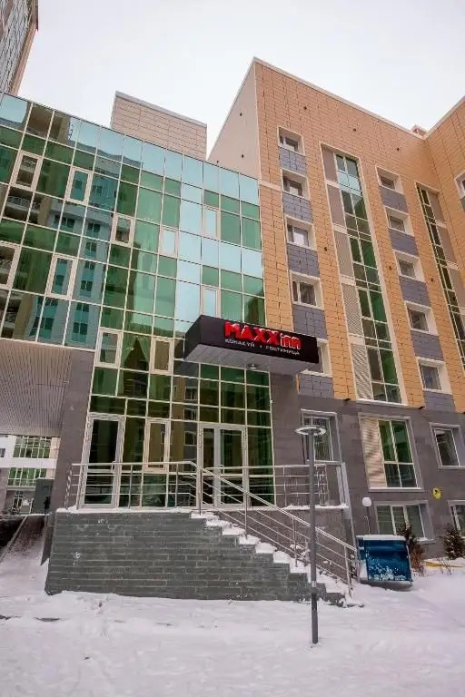 MAXX INN