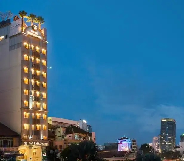SILVERLAND CENTRAL - TAN HAI LONG HOTEL & SPA