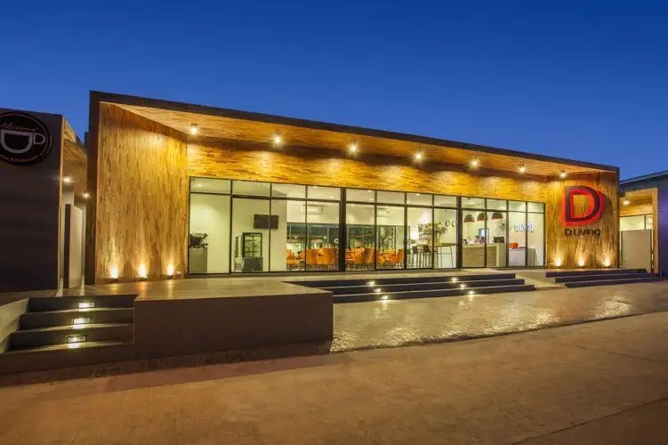 D LIVING HOTEL